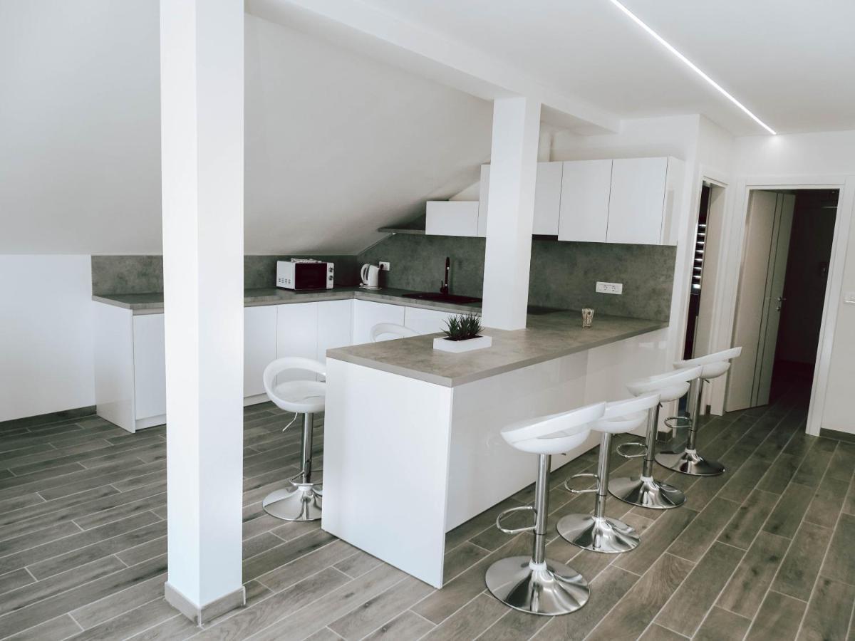 טרוגיר Apartment Drazena מראה חיצוני תמונה