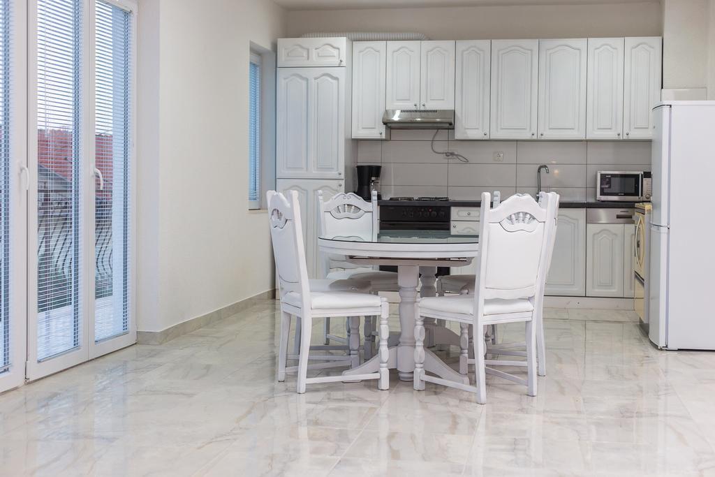 טרוגיר Apartment Drazena מראה חיצוני תמונה